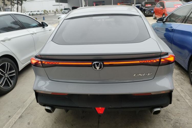 Used Changan UNI-V 2022 1.5T Prestige Version
