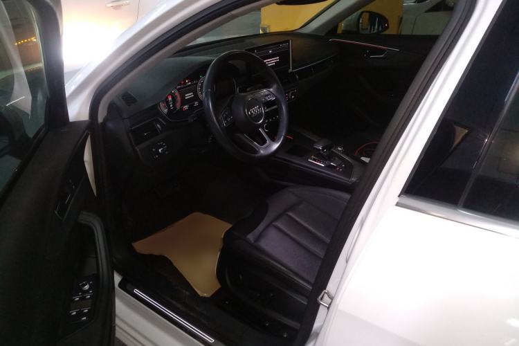 Used Audi A4L 2022 40 TFSI Luxury Prestige Edition
