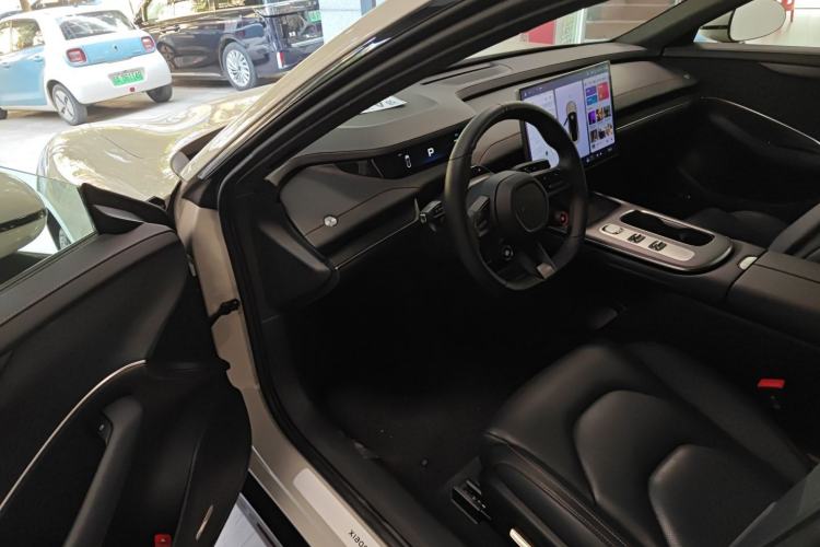 Used  SU7 2024 Rear-Drive Ultra-Long Range Advanced Pro-Level Intelligent Driving Version
