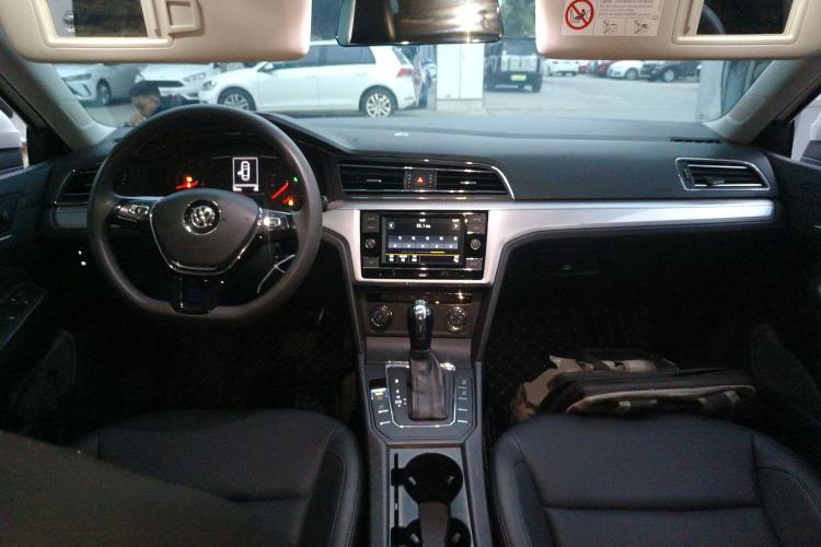 Used Volkswagen Lamando 2019 230TSI DSG Vision Edition China VI Standard
