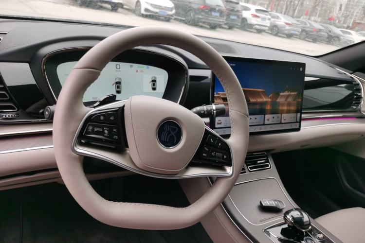 Used BYD Han 2024 EV Glory Edition 715KM Front-Wheel-Drive Flagship Model