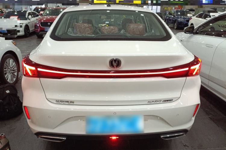 Used Changan Eado 2025 PLUS 1.4T Dual-Clutch High-Energy Version
