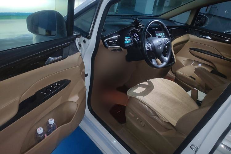 Used Buick GL8 2017 ES 28T Luxury Model China V Standard
