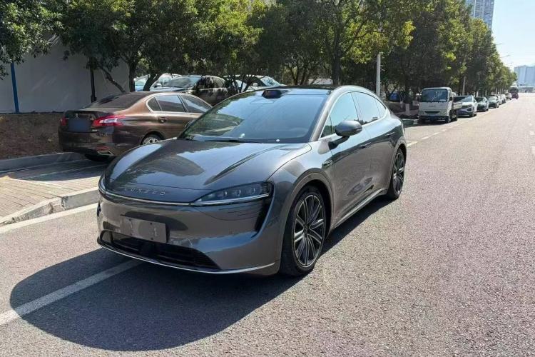 Used Hima Luxeed R7 2024 All-Electric 802 km Max