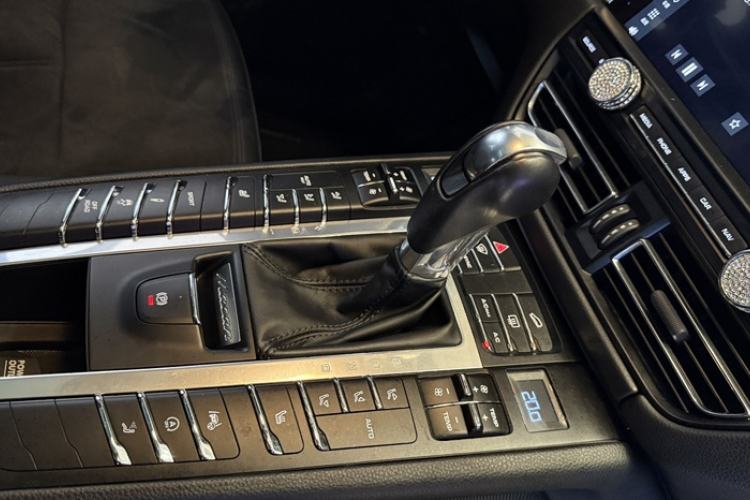 Used Porsche Macan 2018 Macan 2.0T
