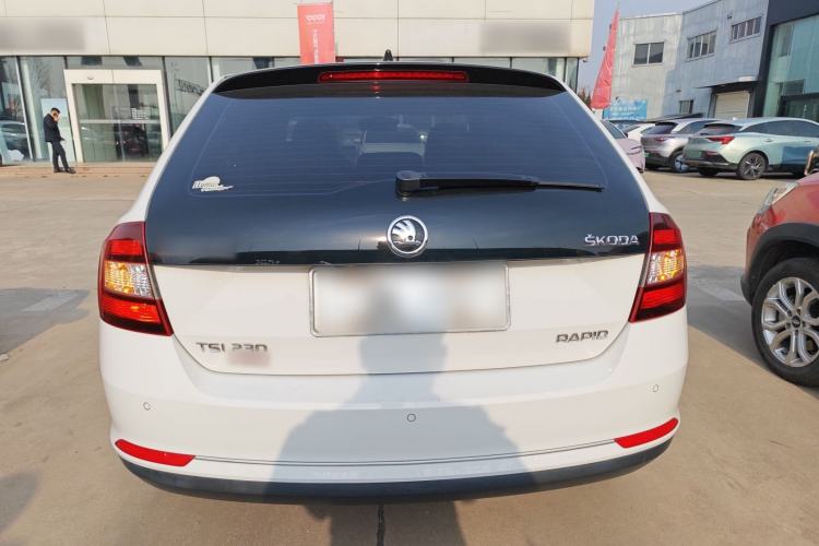 Used Skoda Rapid Spaceback 2016 Facelifted TSI230 DSG Smart Drive Version