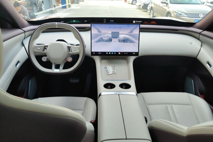 Used  YU7 2025 Ultra-Long Range Rear-Wheel Drive Version
