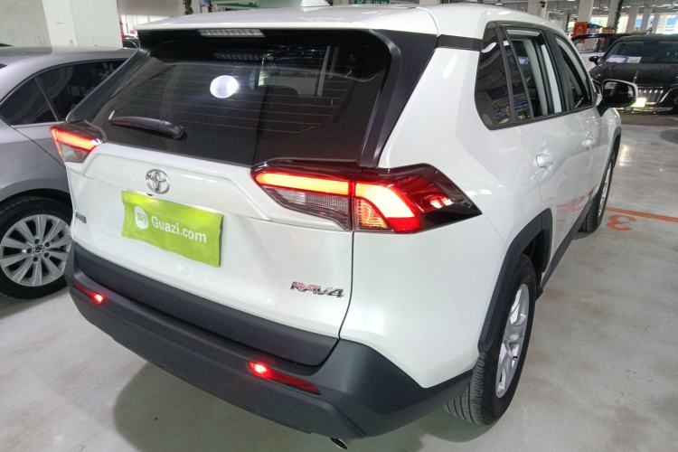 Used Toyota RAV4 2024 2.0L CVT Two-Wheel Drive Urban Edition
