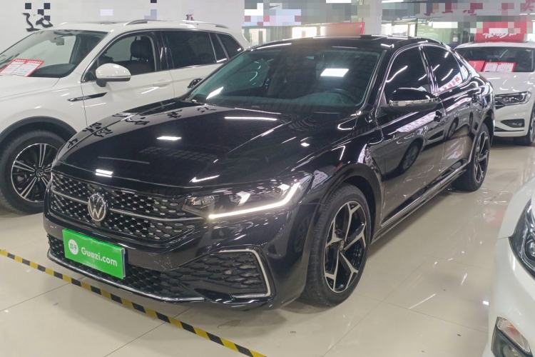 Used Volkswagen Passat 2024 330TSI Starry Elite Edition
