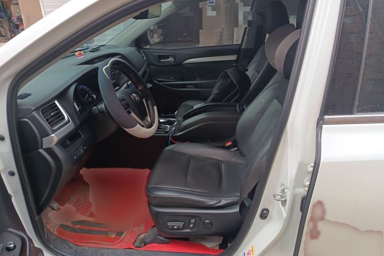 Used Toyota Highlander 2018 2.0T Four-Wheel Drive Prestige Version 7 Seats China VI Standard