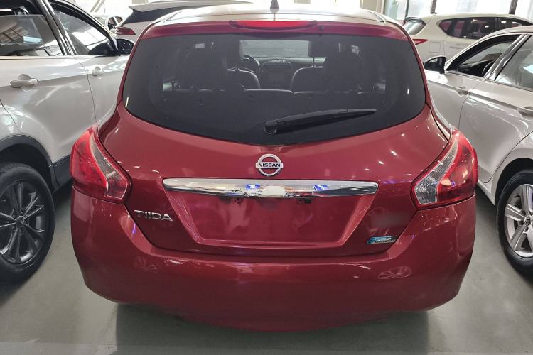 Used Nissan Tiida 2011 1.6L CVT Smart Version
