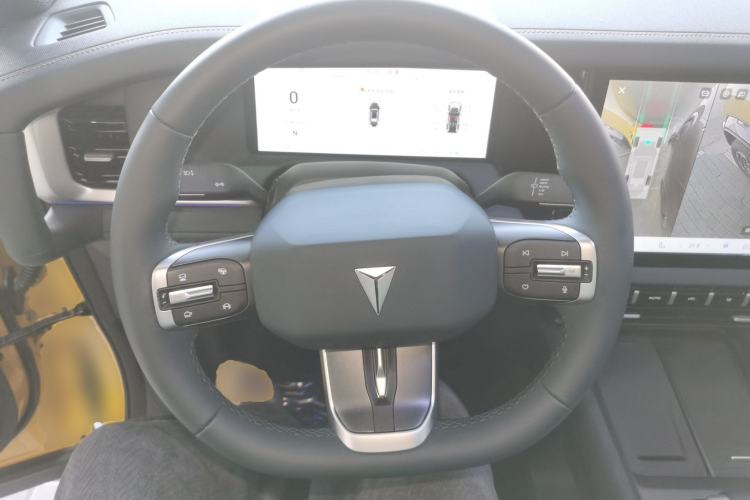 Used  G318 2025 Worry-Free Adventure Edition Four-Wheel Drive Secret Realm Version