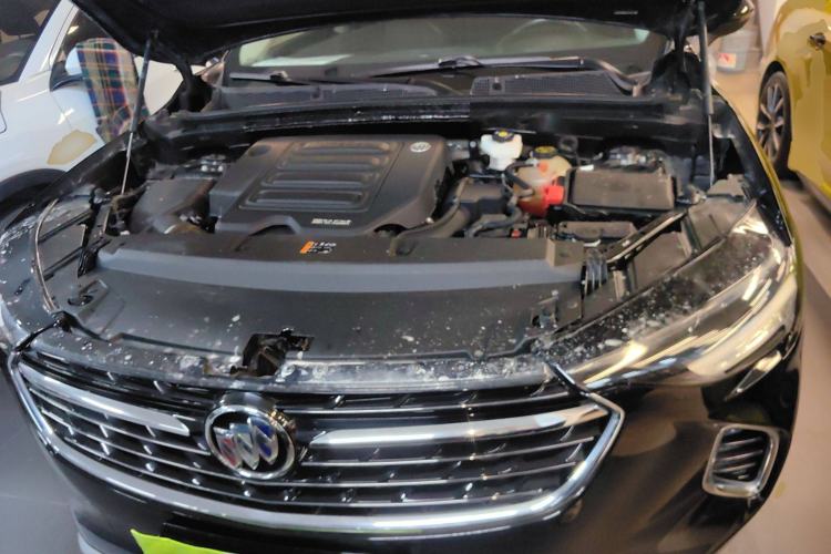 Used Buick Envision 2022 Encore S 552T Two-Wheel-Drive Luxury Model
