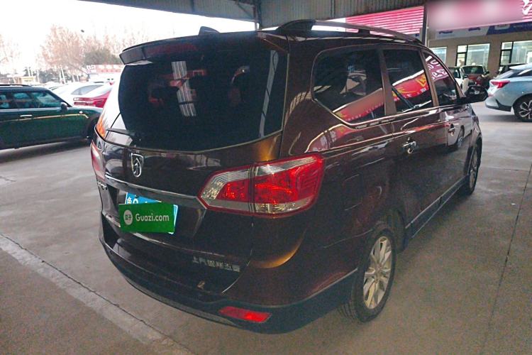 Used Baojun 730 2014 1.5L manual Comfort ESP version 7 seats
