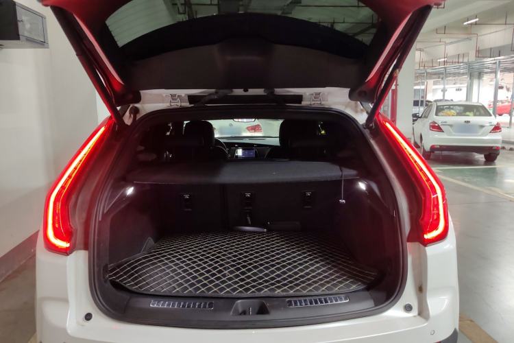 Used Cadillac XT4 2018 28T Two-Wheel Drive Leading Version
