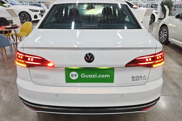 Used Volkswagen Bora 2023 300TSI DSG Prestige Edition
