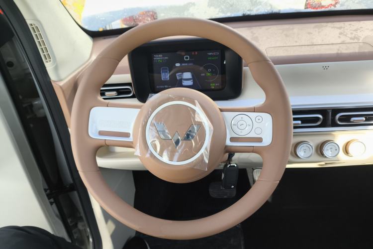 Used Wuling Hongguang MINIEV 2024 3rd Generation 215km Youth Edition
