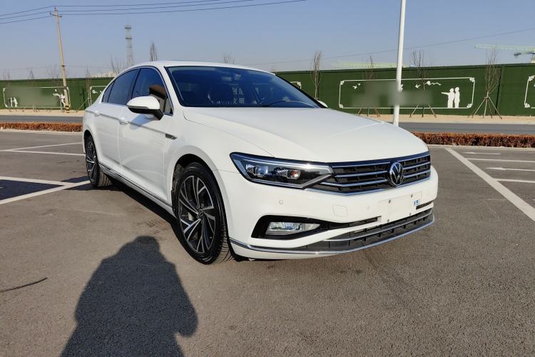 Used Volkswagen Magotan 2020 330TSI DSG Luxury Edition
