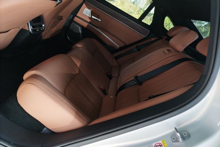 Used BYD Han L 2025 EV Four-Wheel Drive LiDAR Flagship Model
