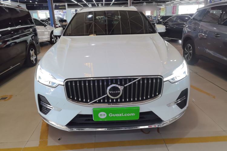 Used Volvo XC60 2023 B5 4x4 Smart Luxury Edition
