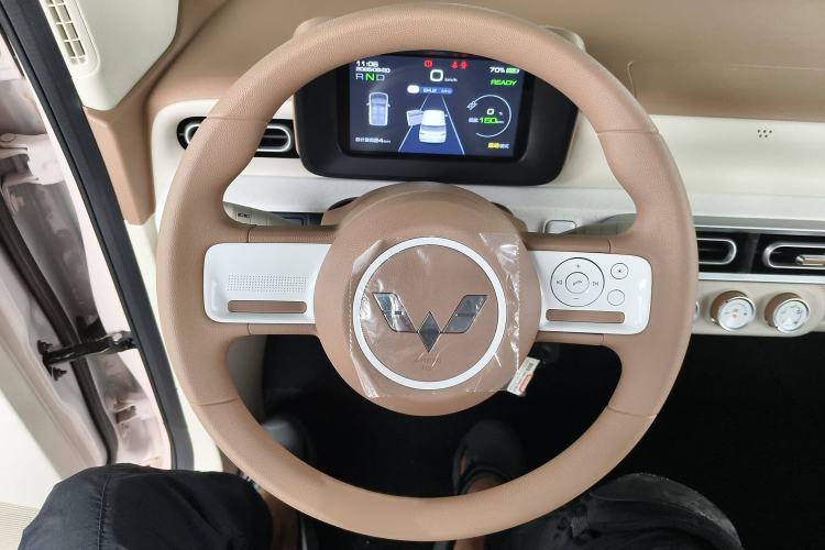 Used Wuling Hongguang MINIEV 2024 3rd Generation 215km Youth Edition
