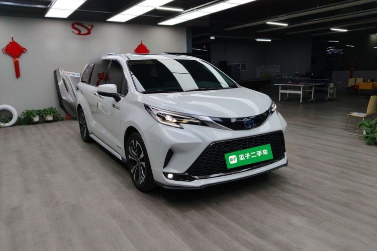 Used Toyota Granvia 2023 2.5L Hybrid Prestige PLUS Edition