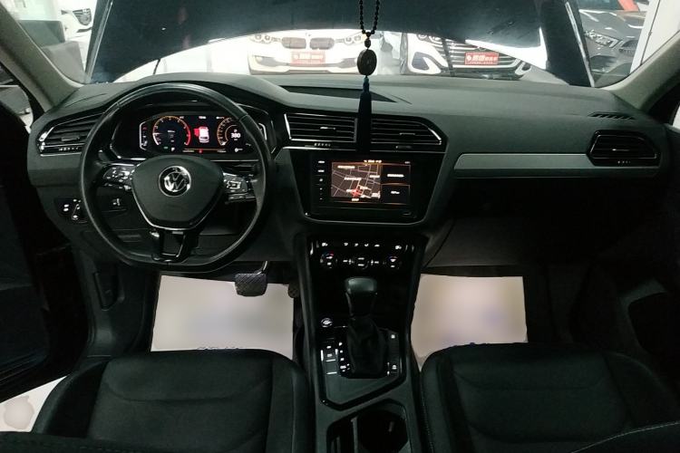 Used Volkswagen Tiguan L 2021 330TSI Automatic Two-Wheel Drive Smart Edition
