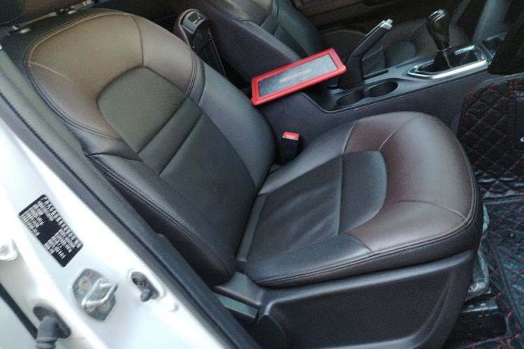 Used GAC Trumpchi GS4 2017 235T Manual Two-Wheel Drive Luxury Edition
