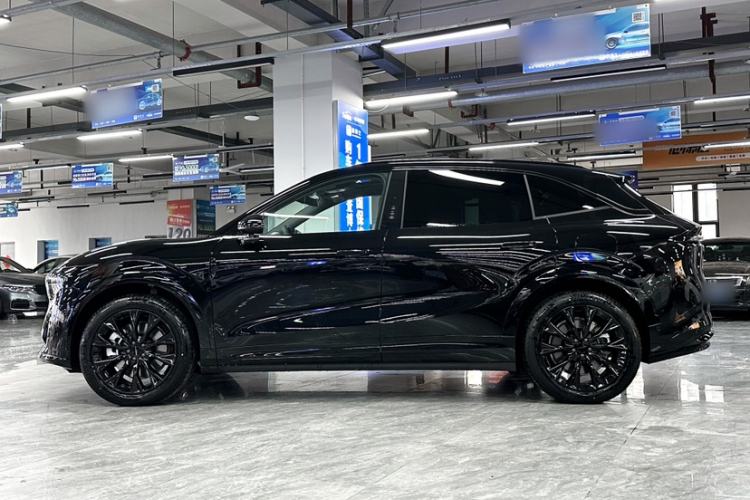 Used Zeekr 7X 2025 100 kWh Long-Range Rear-Wheel Drive with Intelligent Driving Features
