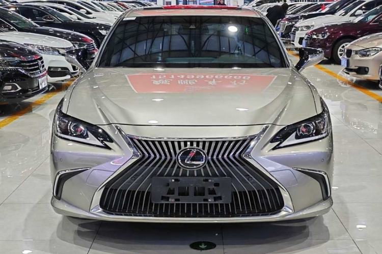 Used Lexus ES 2018 200 Excellence Edition China V Standard
