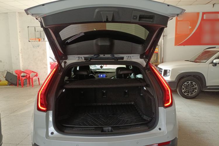 Used Cadillac XT4 2018 28T Two-Wheel Drive Leading Version
