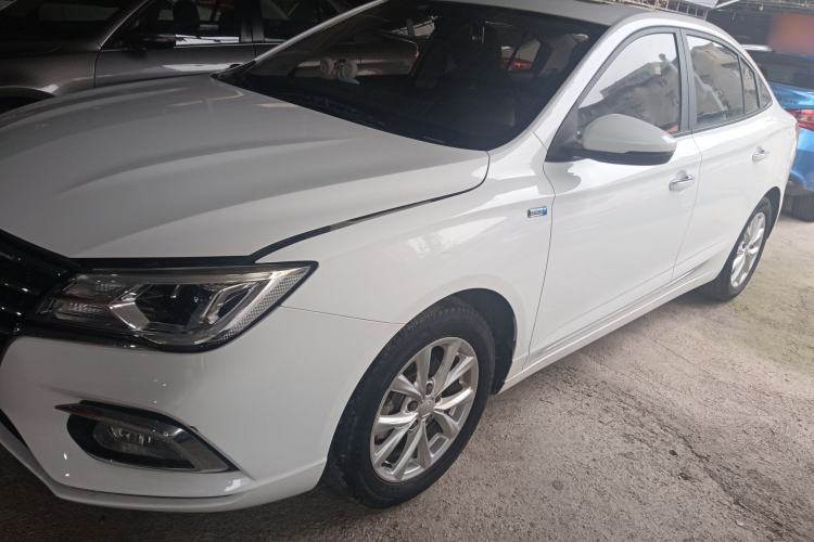 Used Roewe i5 2019 1.5L Automatic 4G Connected Langyue Edition
