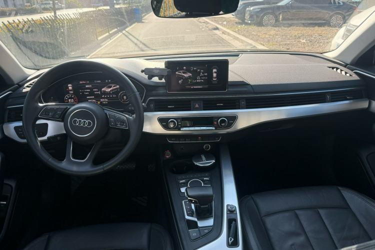 Used Audi A4L 2018 30th Anniversary Edition 40 TFSI Fashion Model