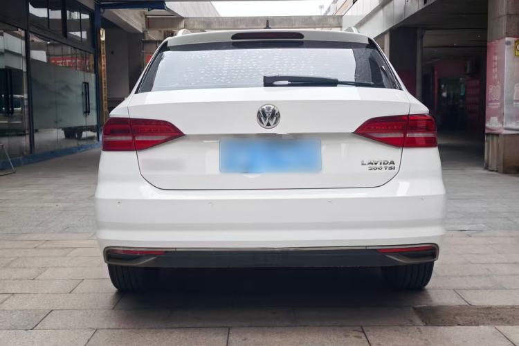 Used Volkswagen Lavida 2019 Hatchback 200TSI DSG Comfort Edition China VI
