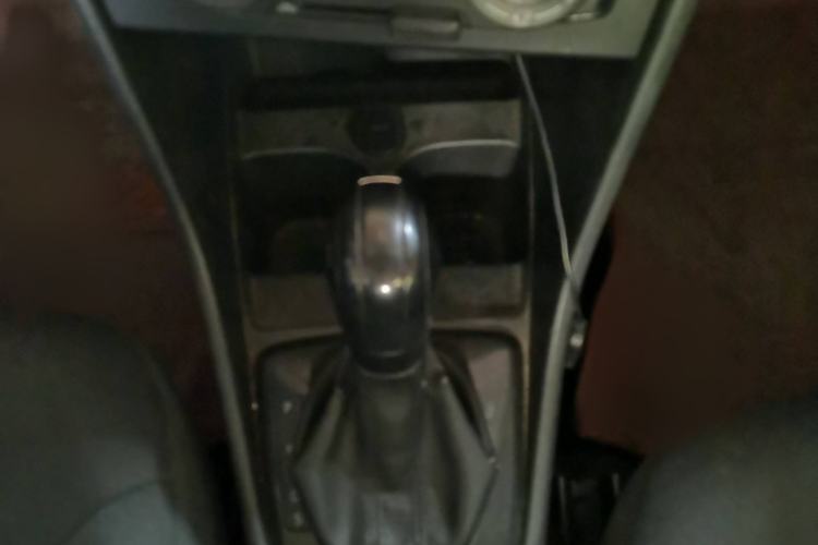 Used Volkswagen Santana 2016 1.6L Automatic Fashion Edition
