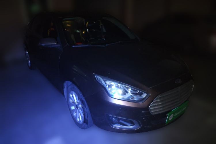 Used Ford Escort 2015 1.5L Automatic Fashion Model