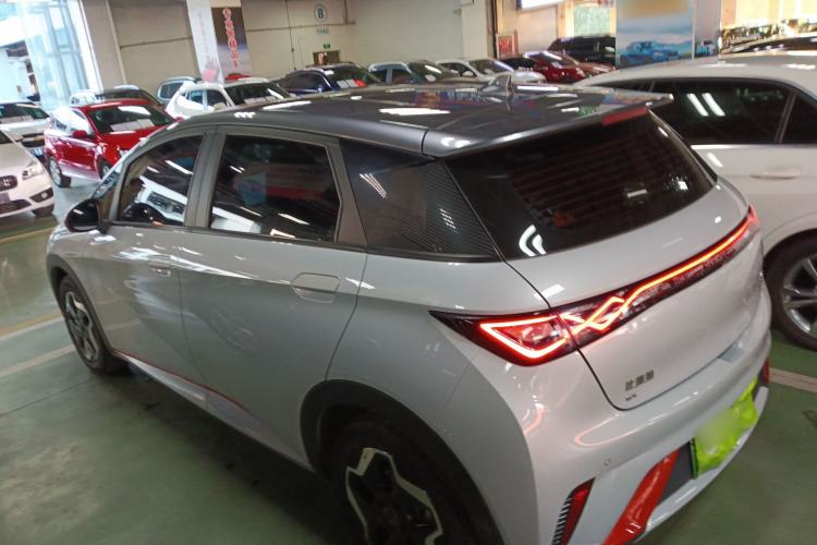 Used BYD Dolphin 2021 405 km Fashion Edition
