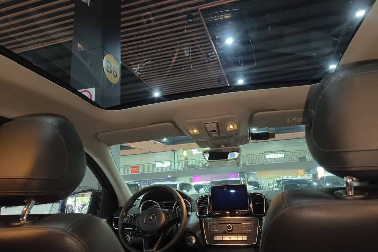 Used Mercedes-Benz GLE Coupe 2017 GLE 400 4MATIC Coupe SUV
