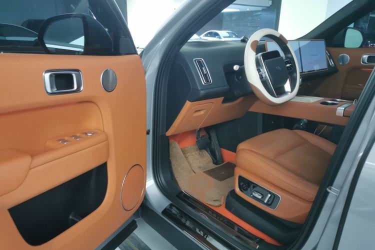 Used Li Auto L9 2022 Max model
