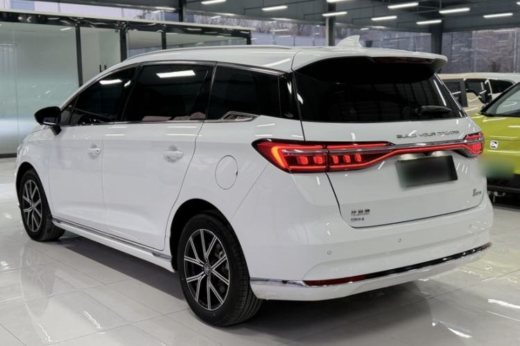 Used BYD Song MAX New Energy 2022 DM-i 105KM Flagship Model
