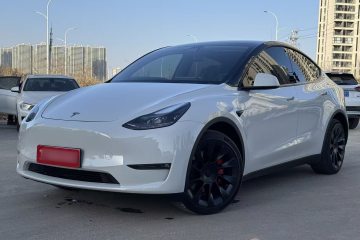 Used Tesla Model Y 2022 Long-Range All-Wheel-Drive Version