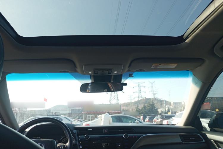 Used Toyota Camry 2019 Dual-Engine 2.5 HG Luxury Edition China VI Standard
