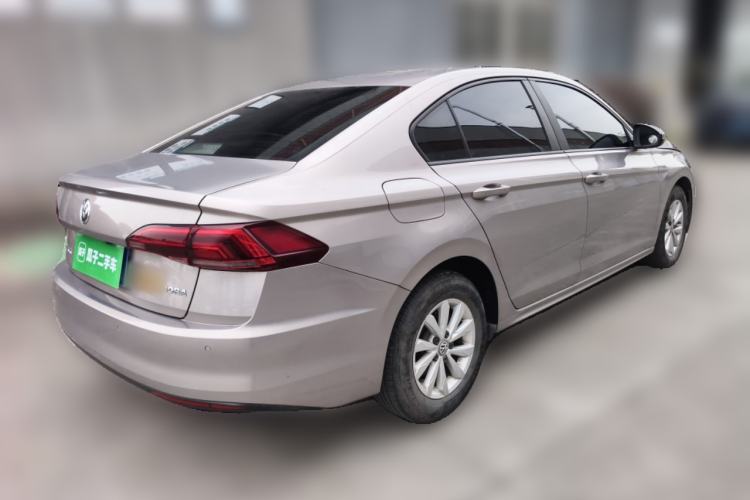 Used Volkswagen Bora 2020 1.5L Manual Fashion Edition
