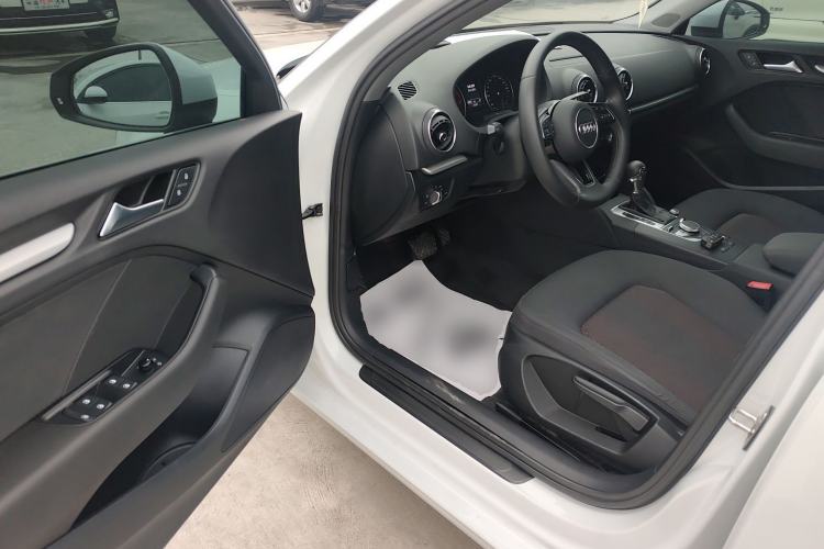 Used Audi A3 2019 Limousine 35 TFSI Ambition China V
