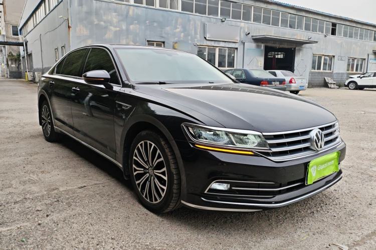 Used Volkswagen Phideon 2019 380TSI Two-Wheel Drive Business Edition China VI Standard