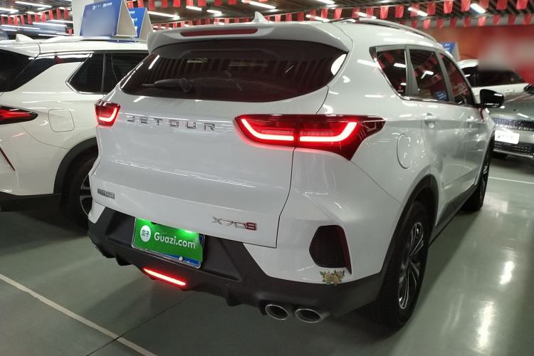 Used JETOUR X70S 2023 1.5T DCT Glory Edition 7-Seater