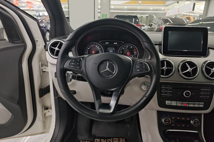 Used Mercedes-Benz B-Class 2015 B 200 Fashion Model