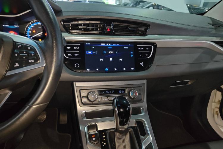 Used Geely Auto Emgrand 2019 Leading Edition 1.5L CVT Luxury Model China VI Standard
