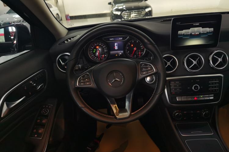 Used Mercedes-Benz GLA 2017 GLA 200 Fashion Model