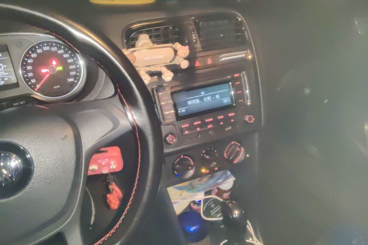 Used Volkswagen Polo 2014 1.4L Automatic Comfort Edition
